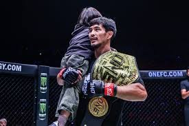 见证！国乒队员登上领奖台